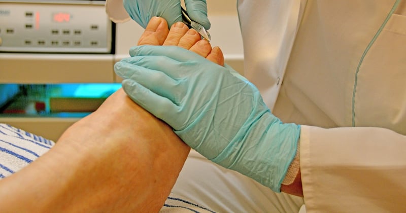 Reflexzonenmassage: Sanfte Hilfe bei Schmerzen und Stress